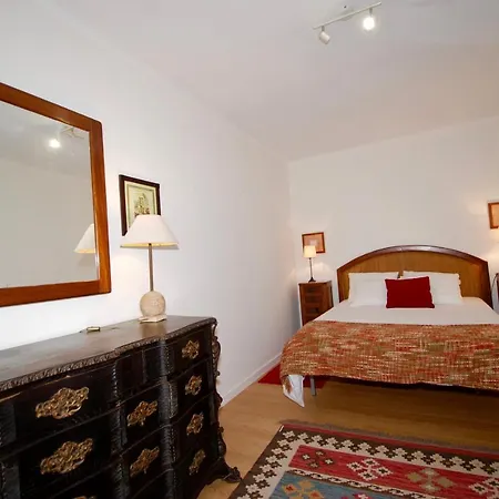 Seashell - House With Private Pool And Garden São Martinho do Porto